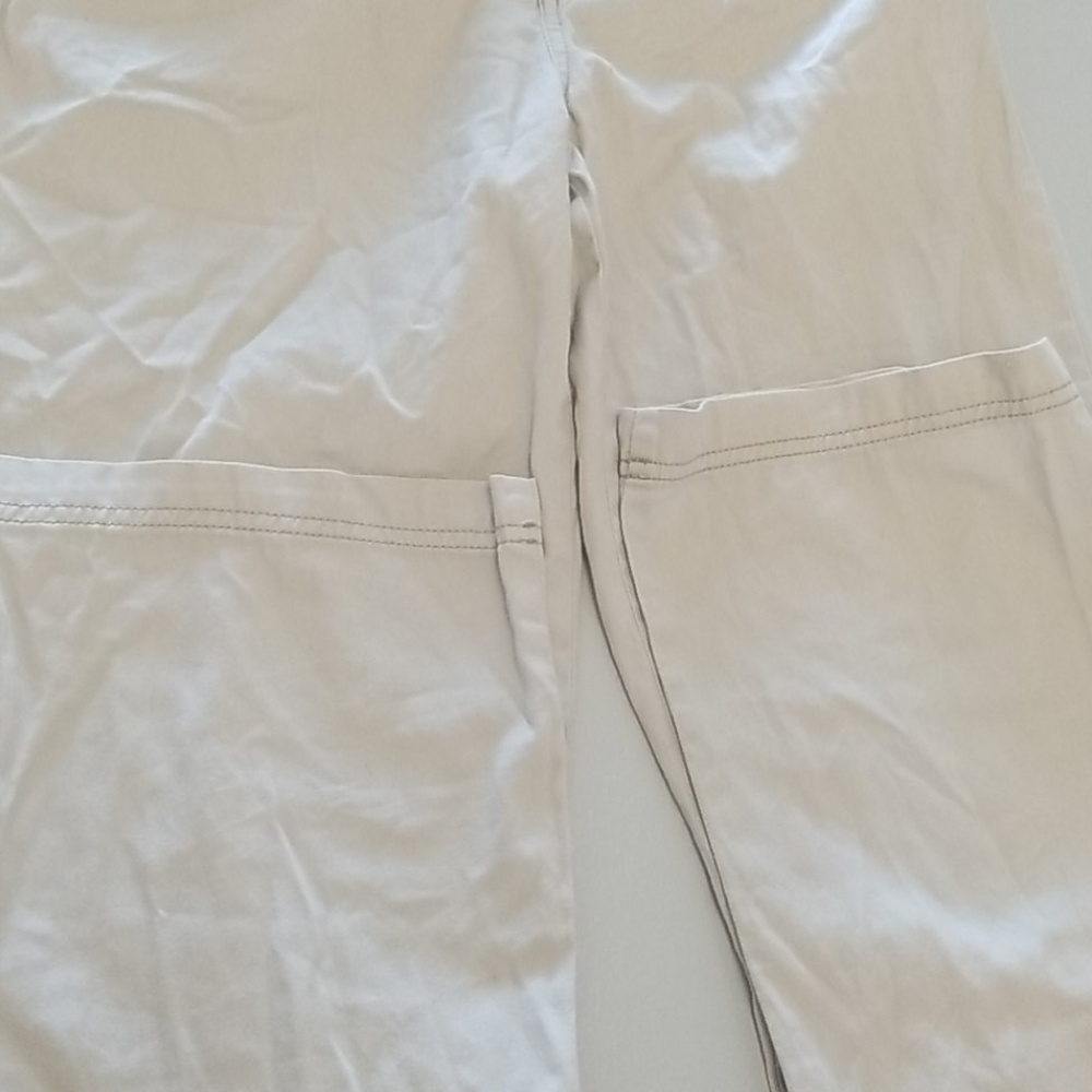 Women's Columbia Khakis Size:8 short - Picture 4 of 4